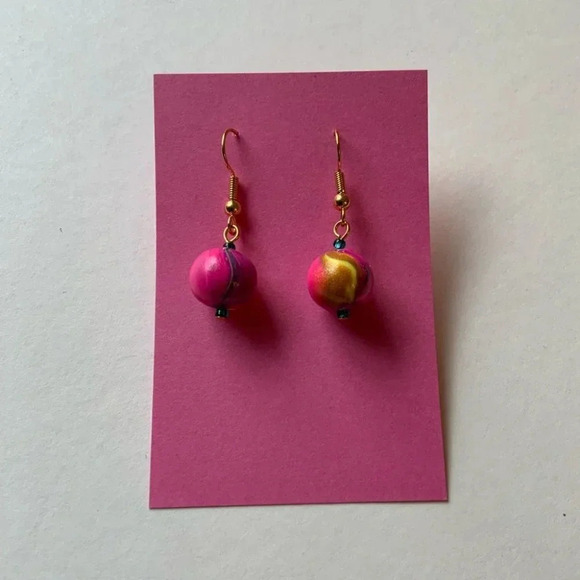2/$30 KVITKA CREATIONS Pink Handmade Beaded Earrings - Picture 3 of 14